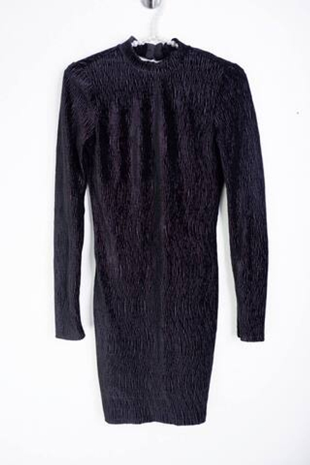 Платье H&M для зажигательных танцев, маркировка XS, визуально на 42 размер