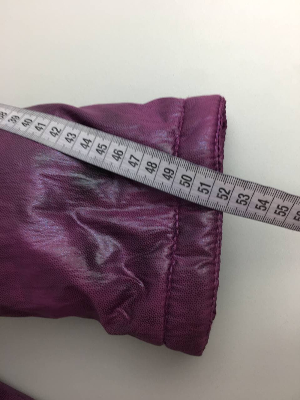 Куртка утепленная с капюшоном на 9 лет