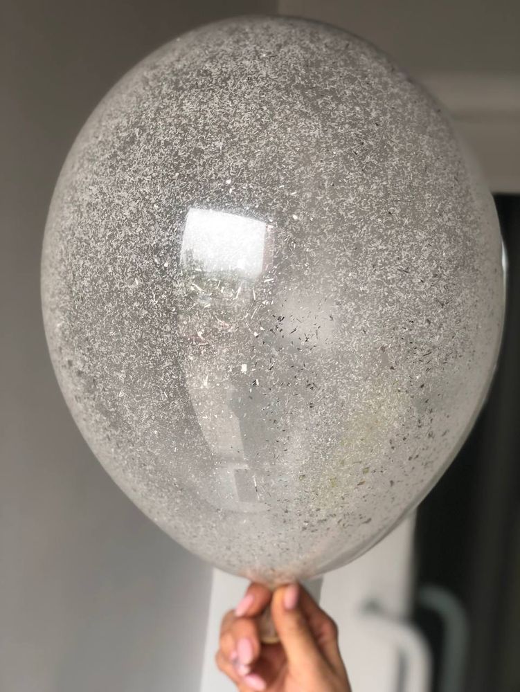 Воздушный шар с наполнением конфетти Снежное мерцание ПАЛИТРА №4167