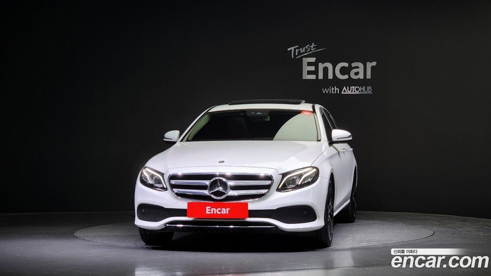 Mercedes-Benz E-Class W213 E220d Avangarde (06.2020)