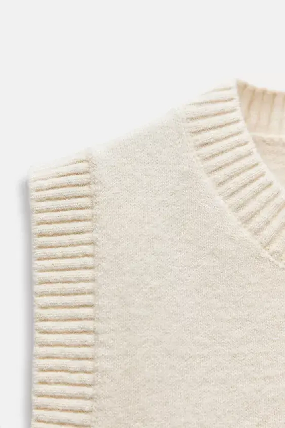 ZARA ОДНОТОННЫЙ ТРИКОТАЖНЫЙ ЖИЛЕТ, ЭКРЮ