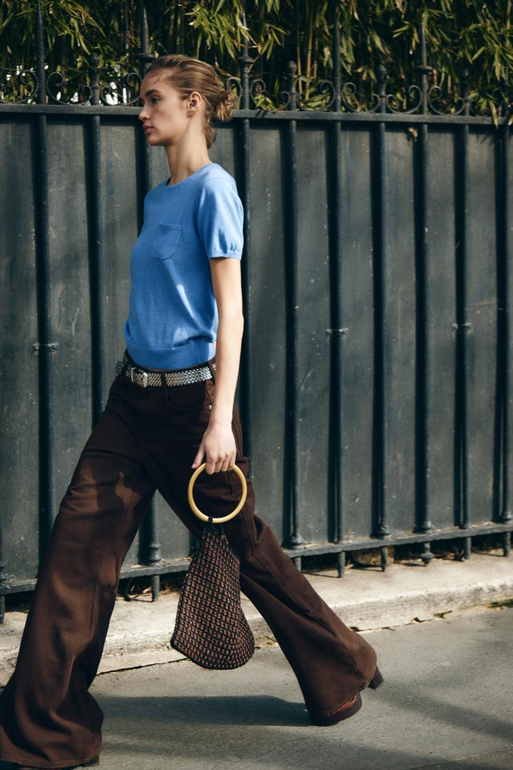 ZARA ОДНОТОННЫЙ ТОП С КОРОТКИМИ РУКАВАМИ, СИНИЙ