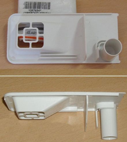 Крышка контейнера для спец.добавок для стиральной машины Indesit (Индезит) - 097834