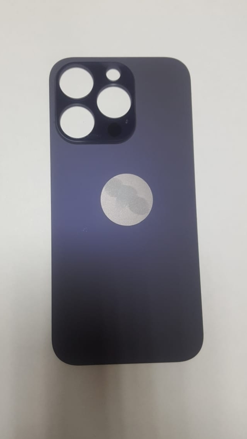 Задняя крышка для iPhone 14 Pro Темно-фиолетовый (стекло, широкий вырез под камеру, логотип)