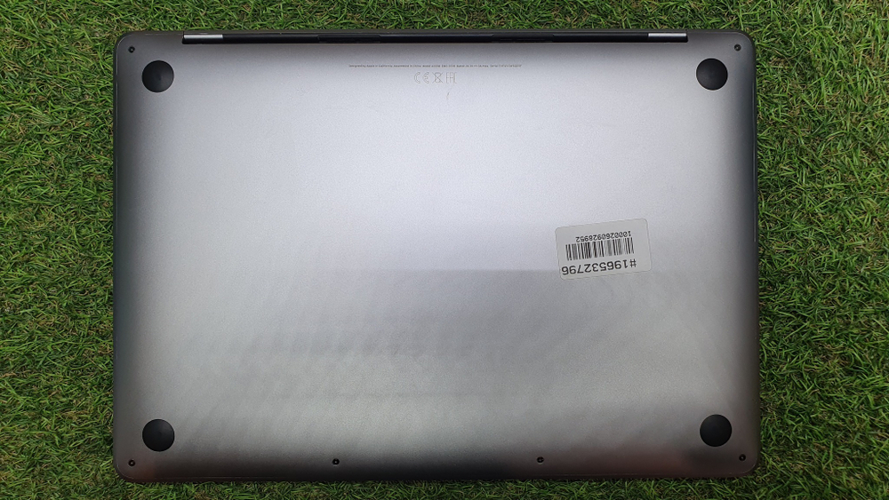 MacBook Pro Retina 13" 2020 г M1/8Gb/SSD 500Gb