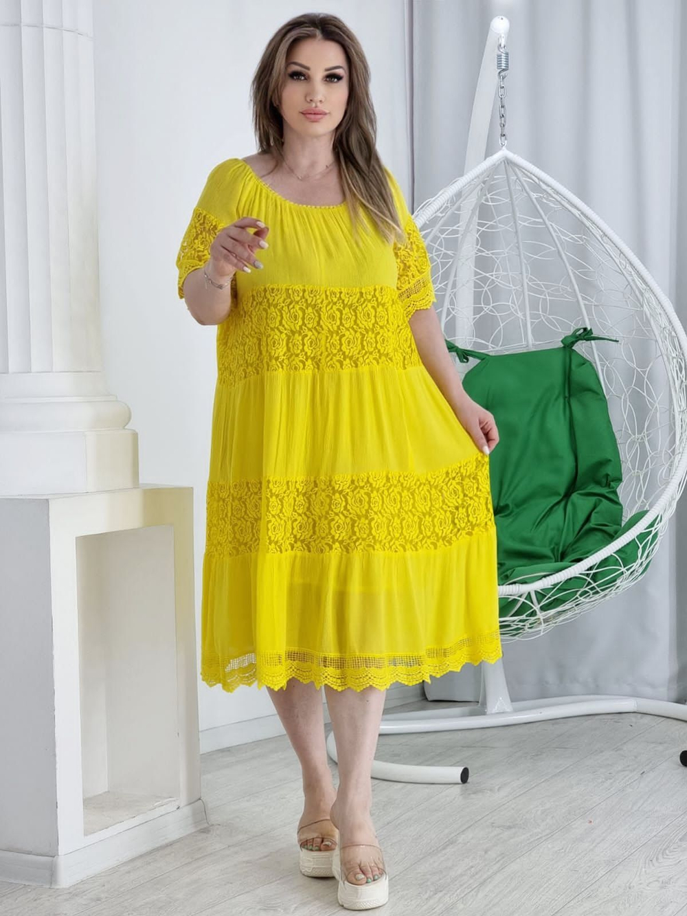 Платье-миди Meet с вышивкой ришелье цвет желтый