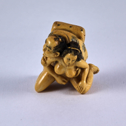 Эротическая статуэтка нэцкэ Страстные любовники