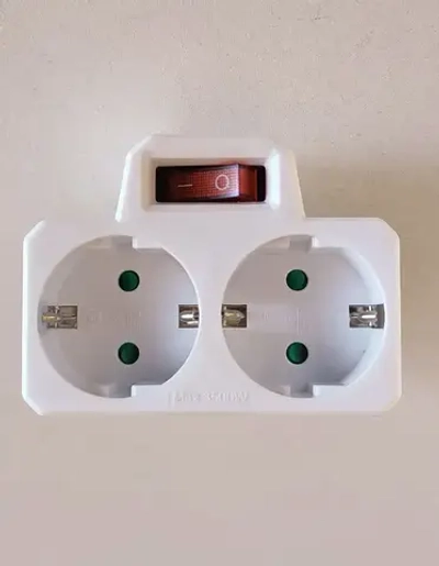 Двойник с кнопкой, выключателем. 2 евророзетки.