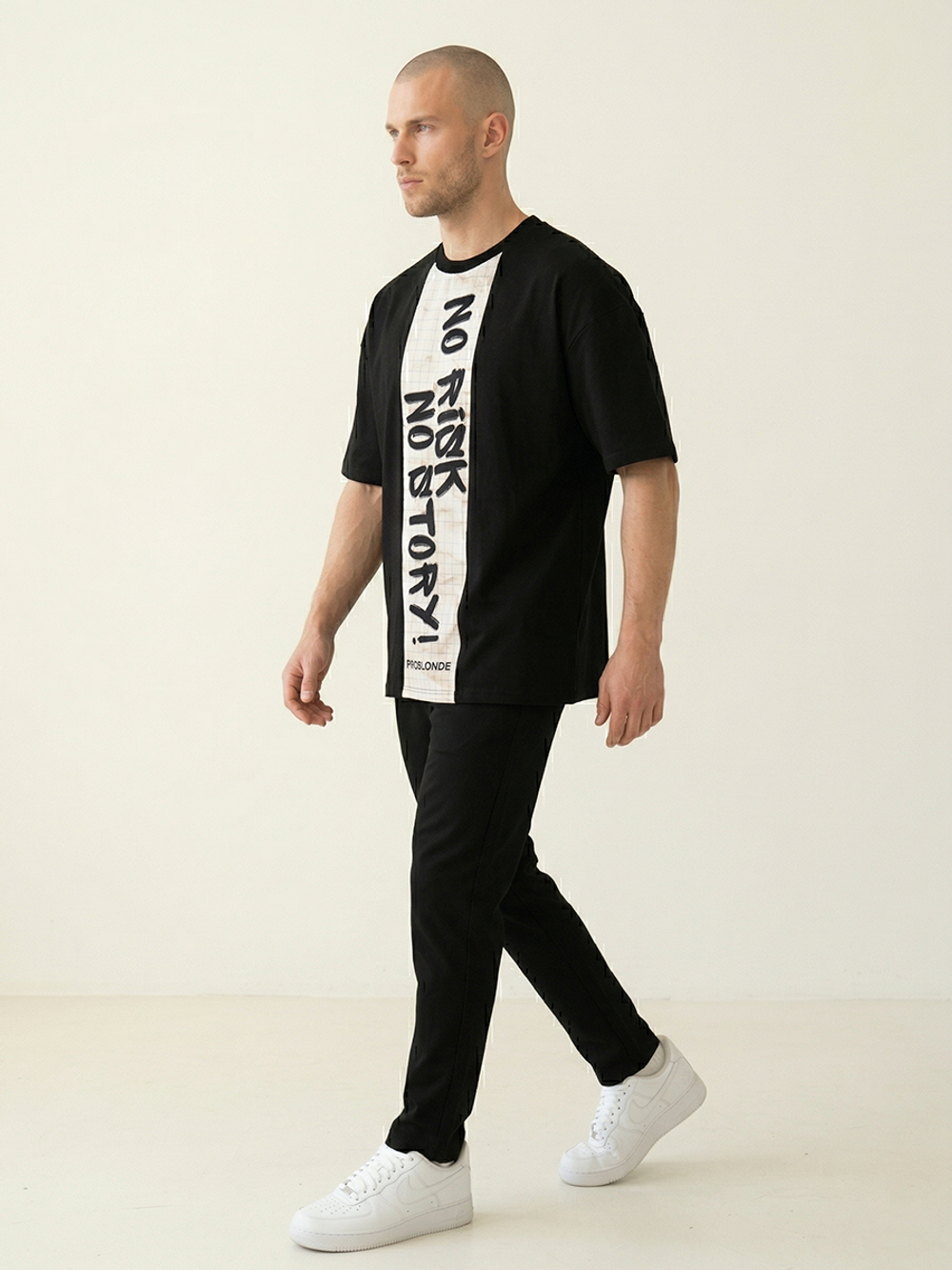 Футболка для парикмахеров НУМЕРО 1 мужская принт Риск