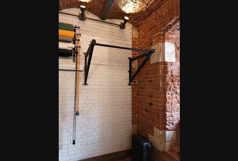 Турник настенный одинарный