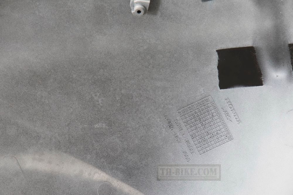 64400-MJV-D20ZA. COWL SET, L. MIDDLE (WL) *TYPE1*. Side plastic Honda CBR500 (2014-2015) Tricolor