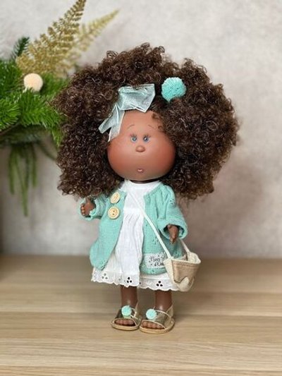 Кукла Nines виниловая 30см MIA в пакете (3401M2)