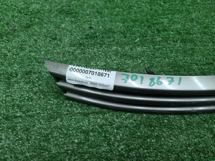 Решетка переднего бампера RR Vogue 4 L405 (12-17)