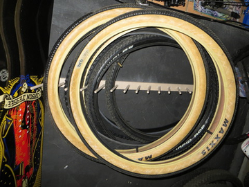 Покрышки Maxxis DTH 26 x 2.3, пара