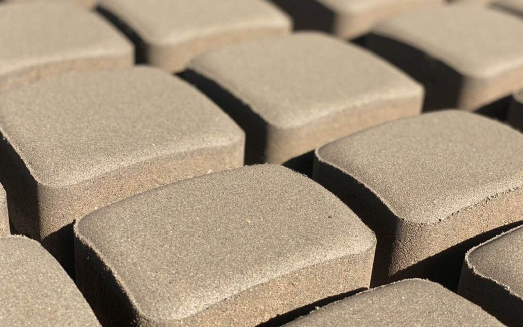 Отличие вибролитой плитки от вибропрессованной