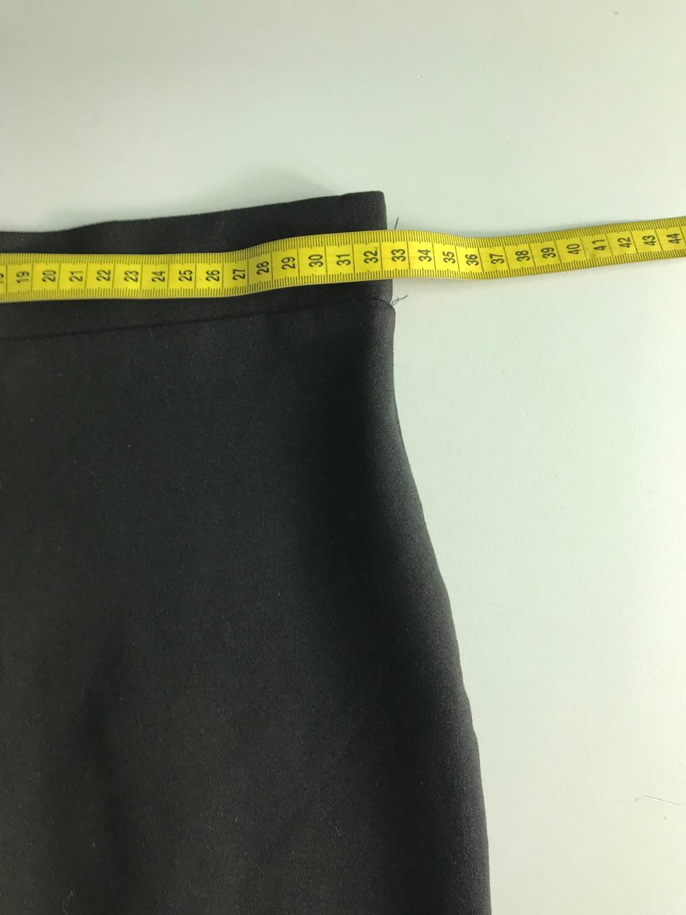 Юбка прямого кроя, визуально на 42 размер