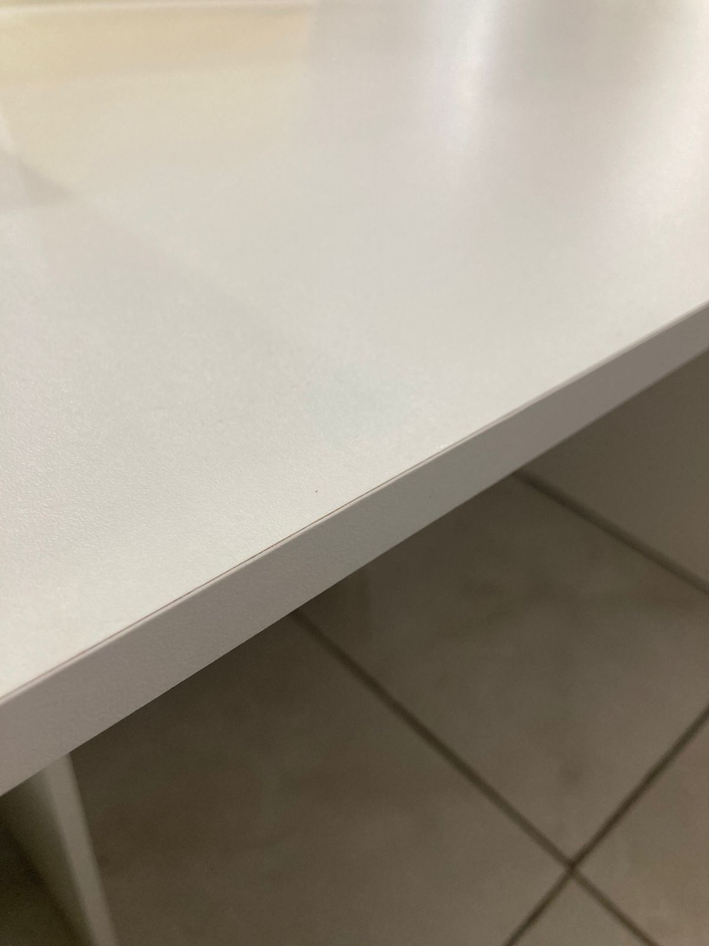 Стол письменный В-2 белый/белый