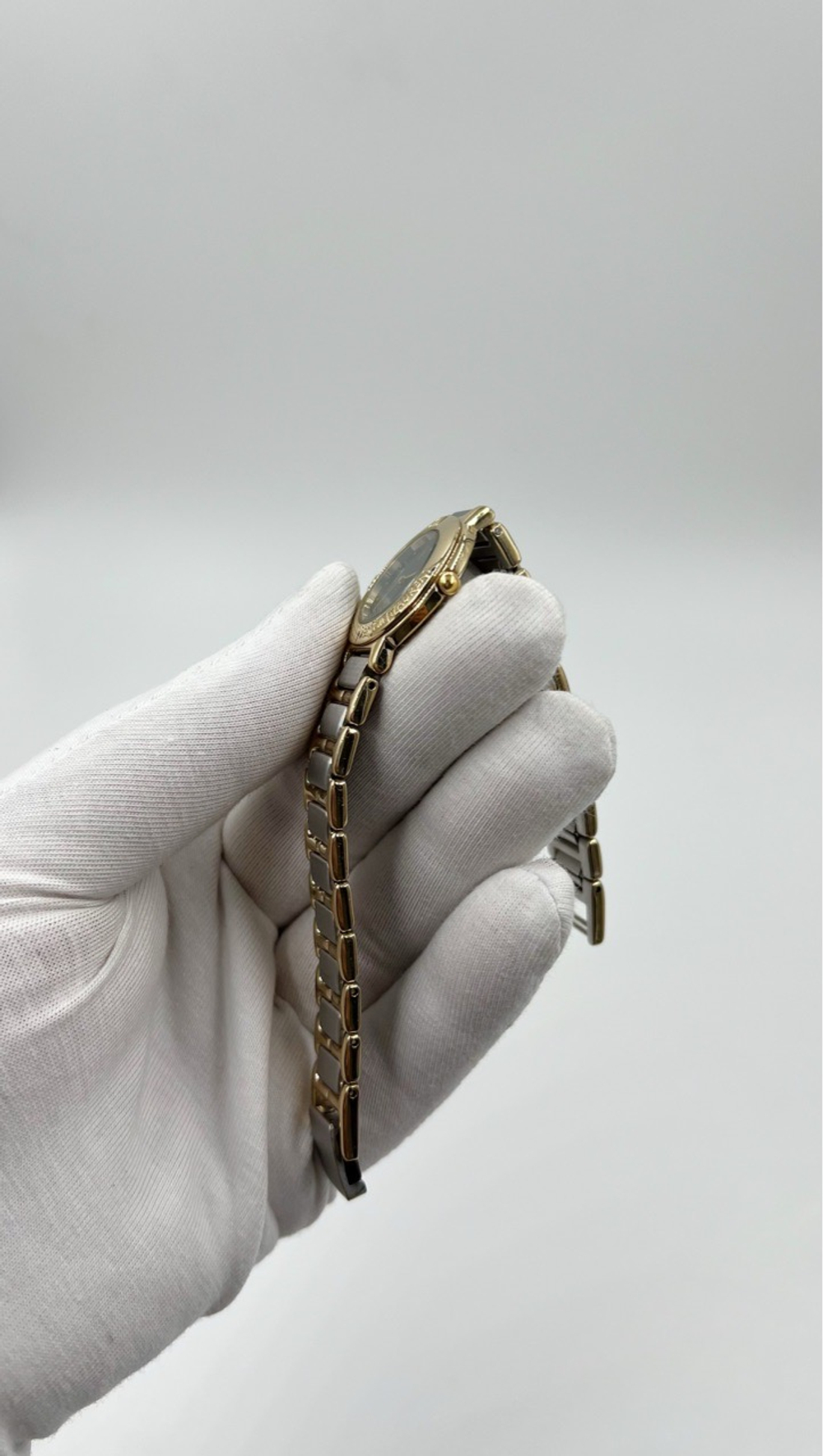 Часы Yves Saint Laurent (только онлайн)