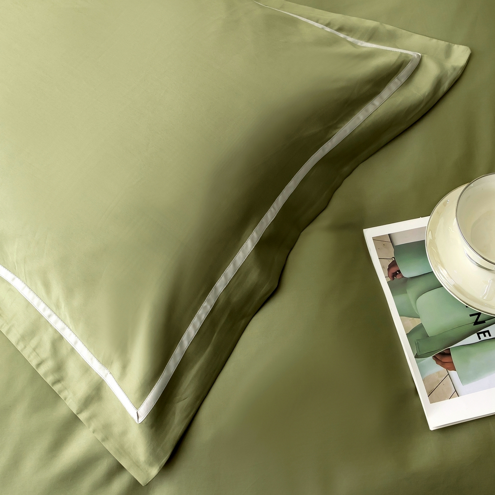 Комплект постельного белья Однотонный Сатин Премиум широкий кант OCPK029