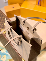 Louis Vuitton OnTheGo MM