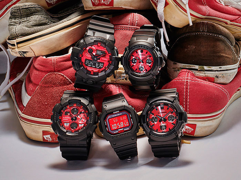 Японские наручные часы Casio G-SHOCK AWG-M100SAR-1AER