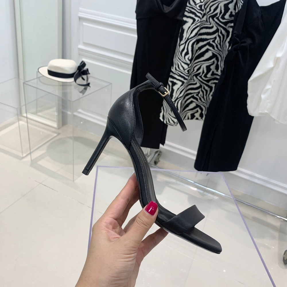 Saint Laurent Pumps