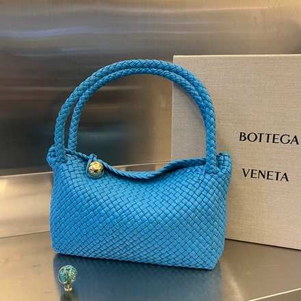 Bottega Veneta Tosca Shoulder Bag