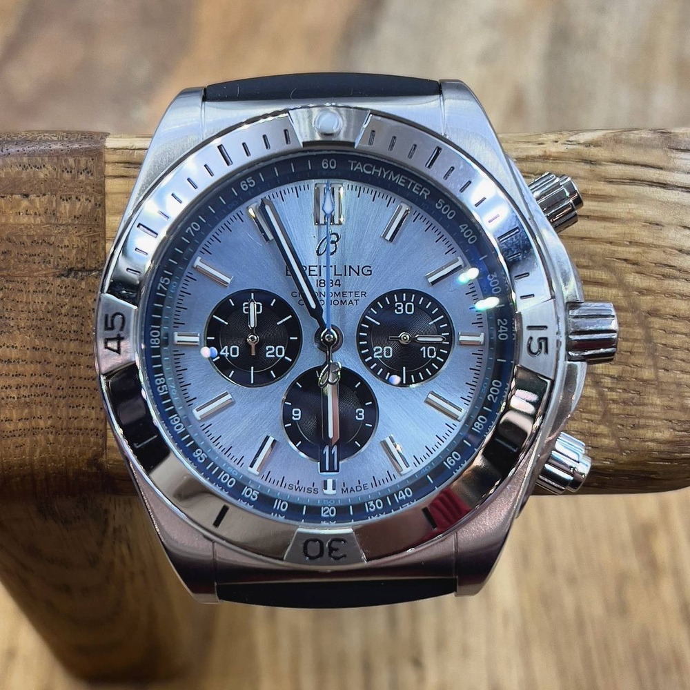 Часы Breitling
