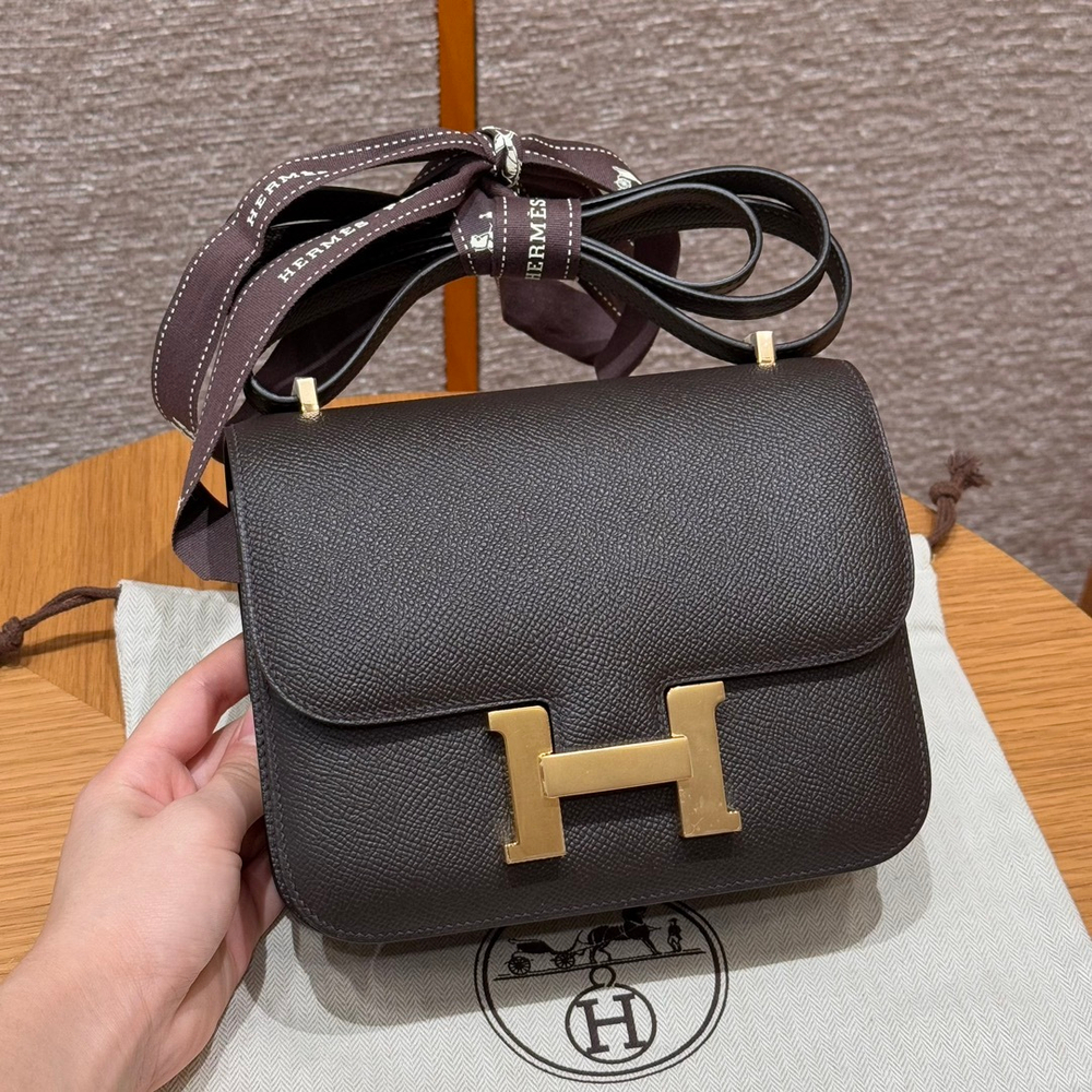 Hermes Constance 18