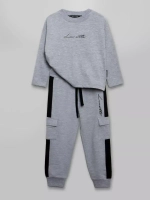 Спортивный костюм для мальчика в школу