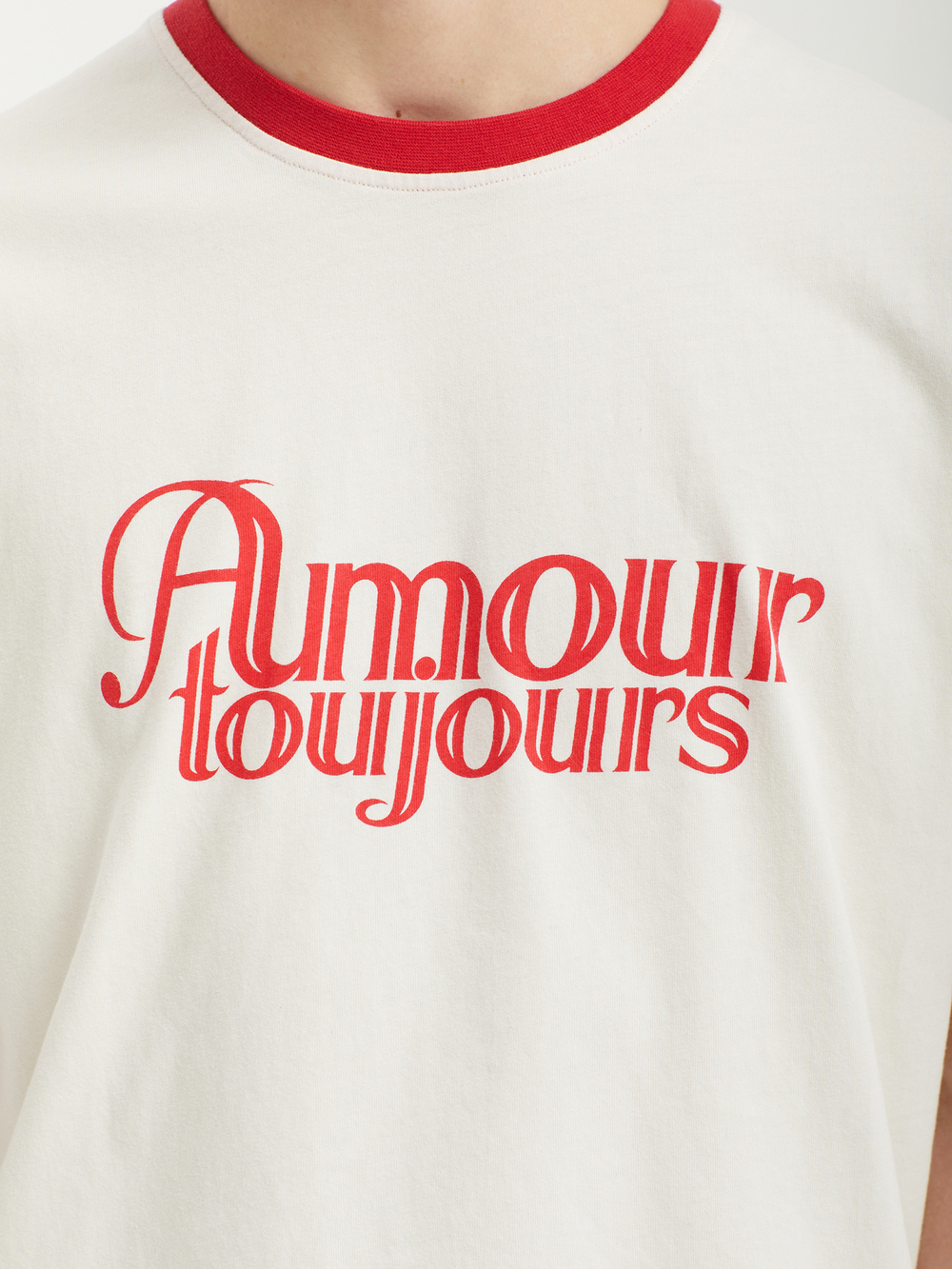 Мужская Футболка Even More Amour