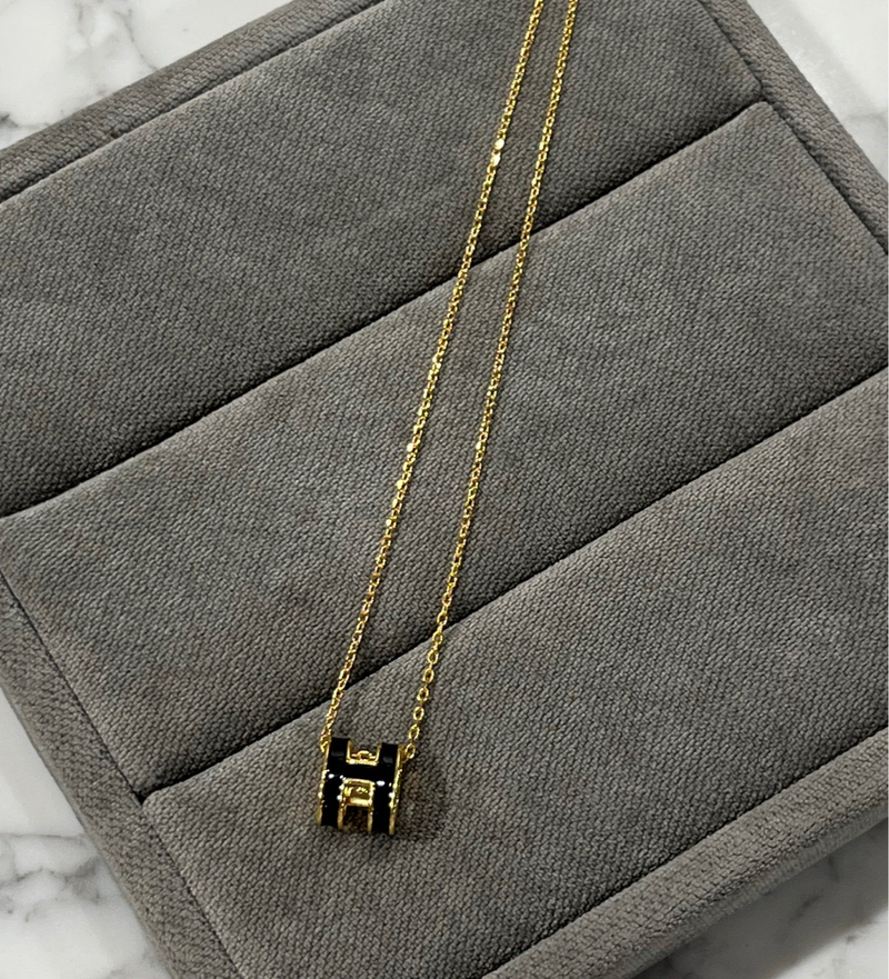 H Elegance black gold