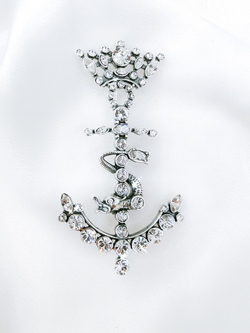 "Якорь" брошь в серебряном покрытии из коллекции "Реплики истории" от Jenavi с замком булавка