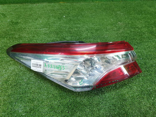 Фонарь левый внешний Toyota Camry XV70 (17-нв) LED