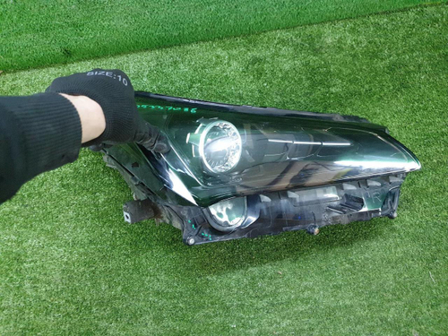 Битая Фара правая Lexus NX 1 (2017-2021) LED