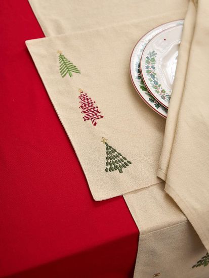 Салфетка под приборы frozen pines из коллекции new year essential, 33х48 см