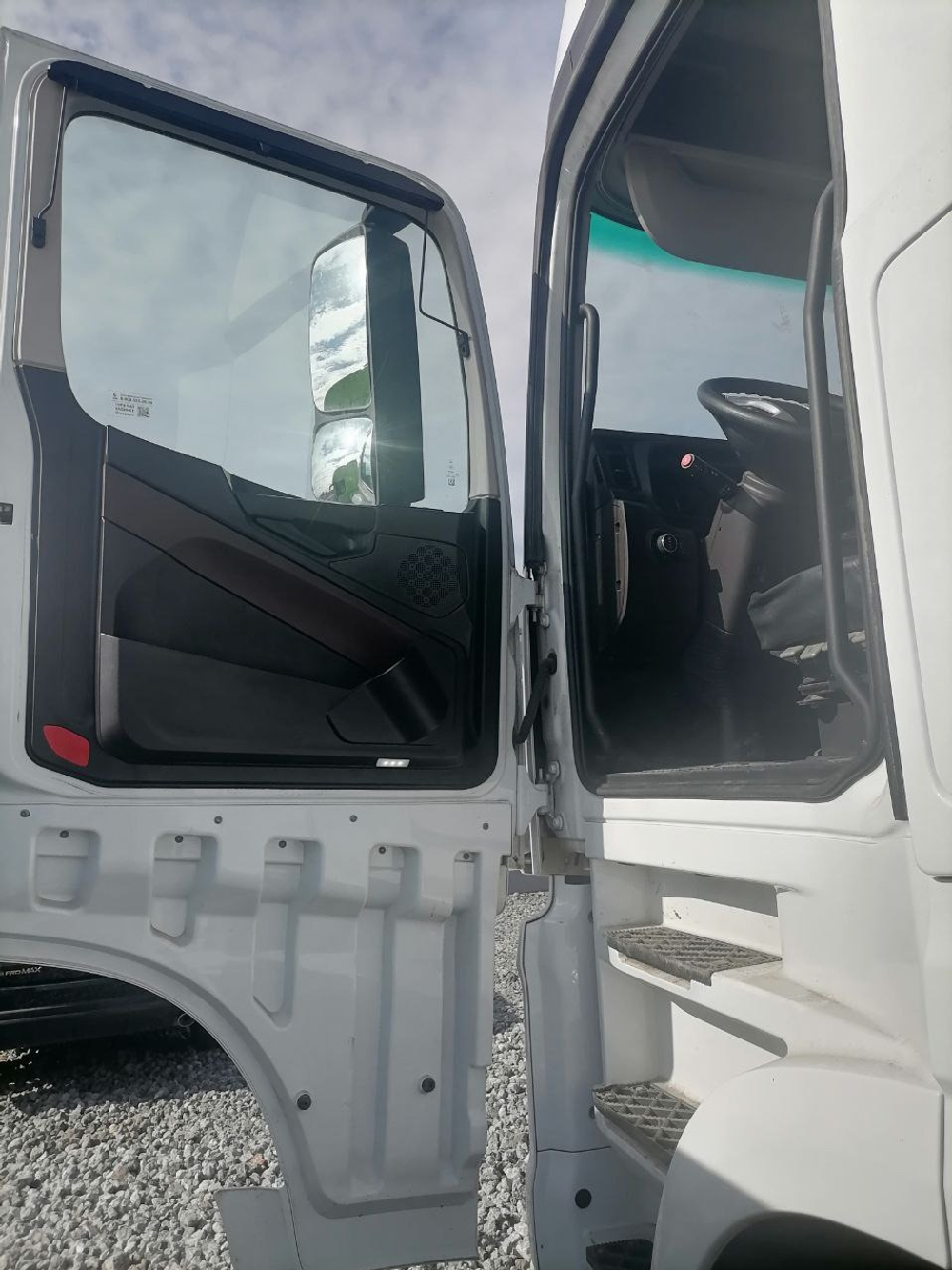 КамАЗ М1945 4x2 Седельный тягач 54901-92 (Дизельный, 11,9 л, 450 л.с., АТ)