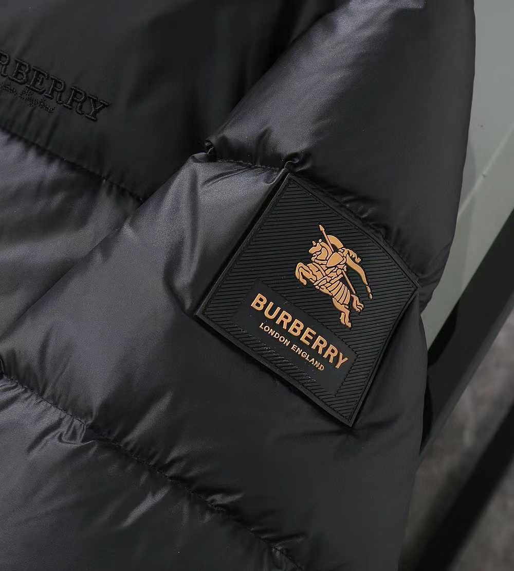 Пуховик Burberry