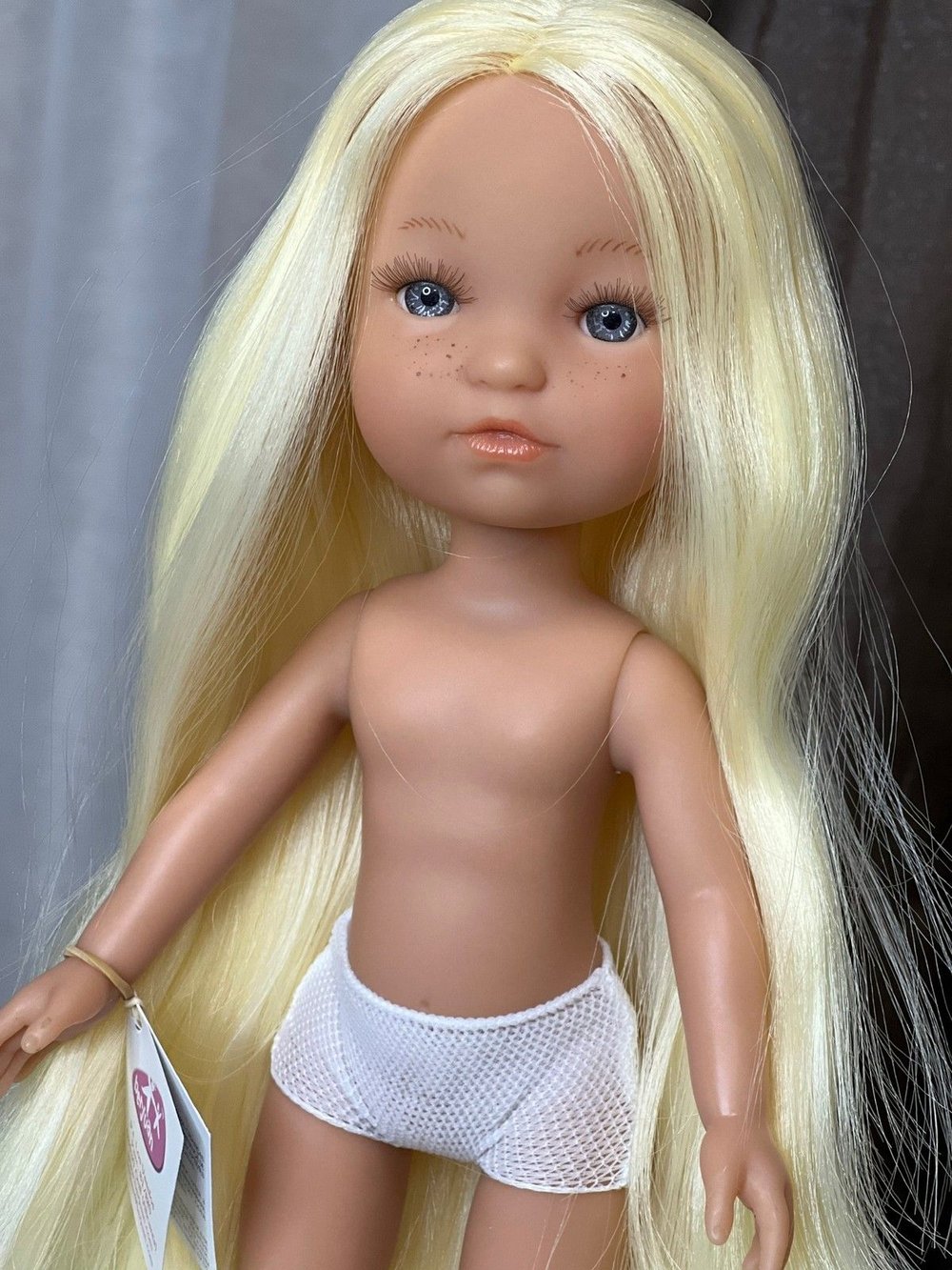 Кукла BERJUAN виниловая 35см Fashion Girl без одежды (2851)