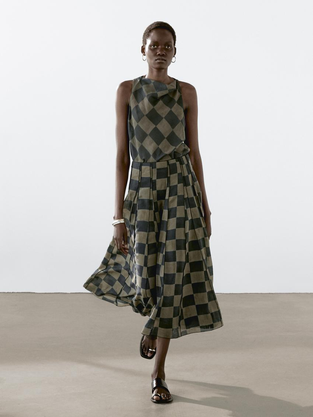 Massimo Dutti Топ с узором в клетку, драпировкой и горловиной халтер, темный хаки