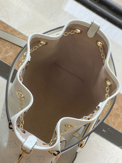 Louis Vuitton Bundle
