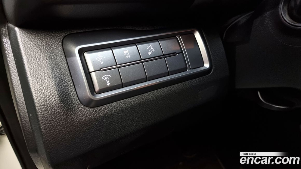 KG Mobility (Ssangyong) Very New Tivoli Дизель 1.6 2WD (09.2020)