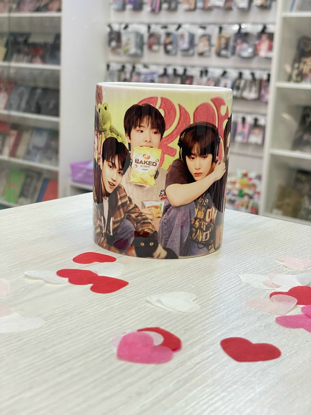 Кружка-коллаж boynextdoor