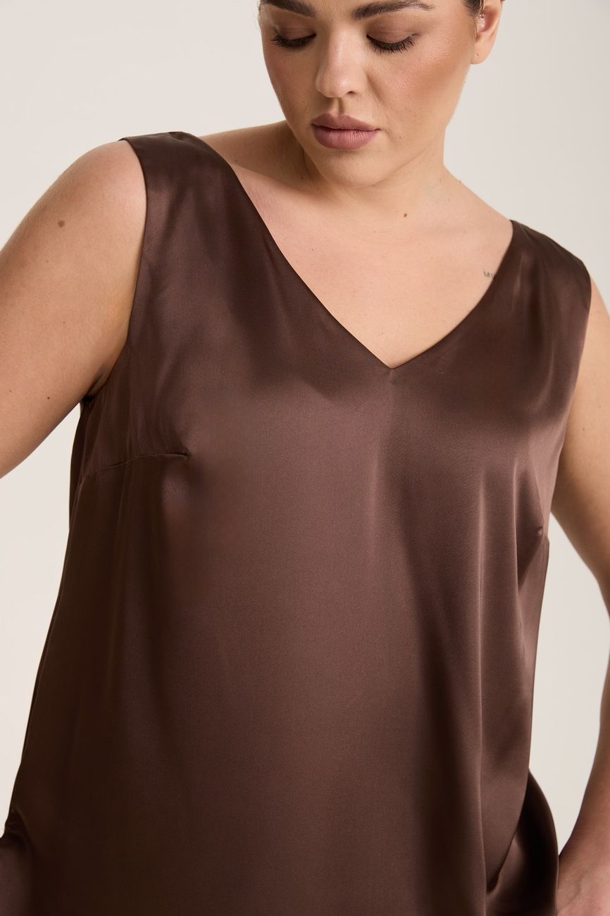 Топ двухслойный на широких бретелях, мокко