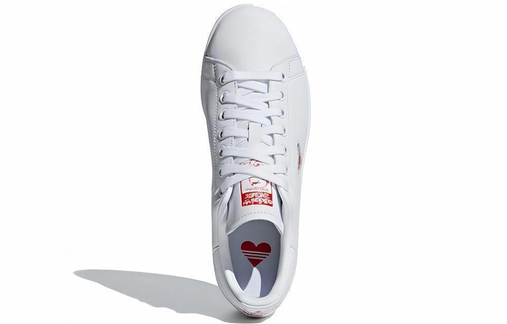 Кроссовки Adidas Originals Stansmith Celebrates Love (Женская размерная сетка)