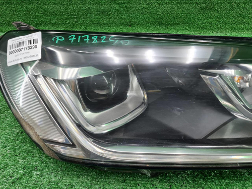 Битая Фара правая VW Touareg 2 NF (14-18) ксенон