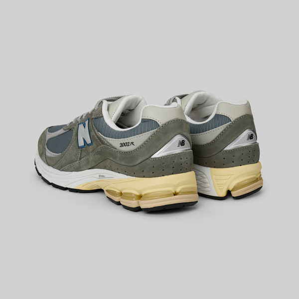 Кроссовки New Balance 2002R 