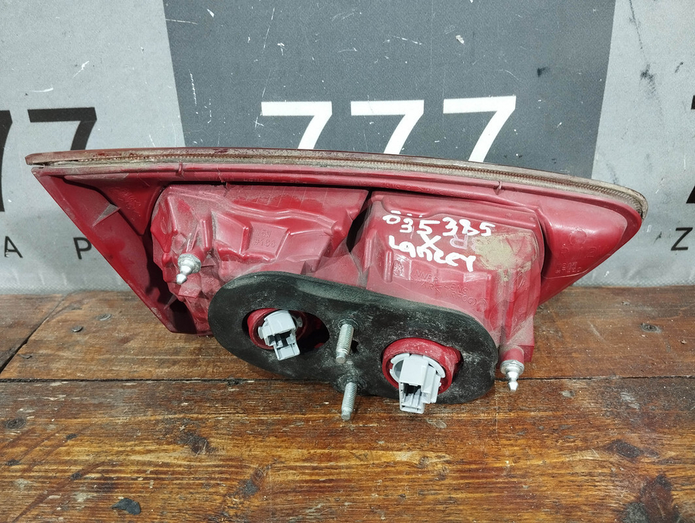 Фонарь задний правый Mitsubishi Lancer 10 X 07-10 Б/У Оригинал 8330A476