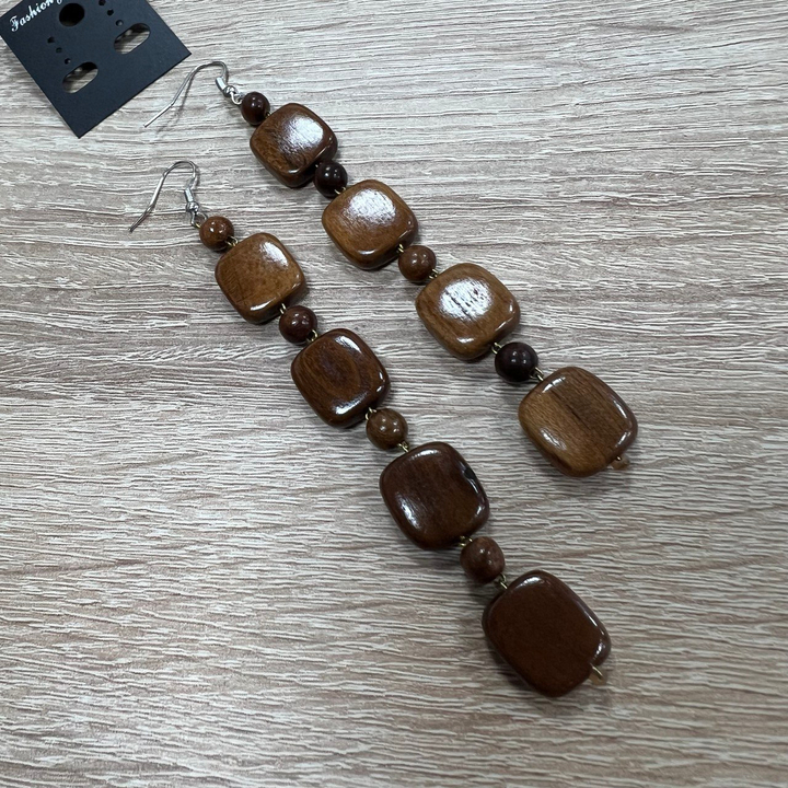 Серьги Камешки через бусину, цвет темно-коричневый, дерево 10 см