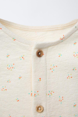 ZARA КОМБИНЕЗОН С ПРИНТОМ, ЭКРЮ